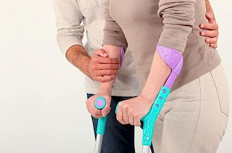 перелом шейки бедра