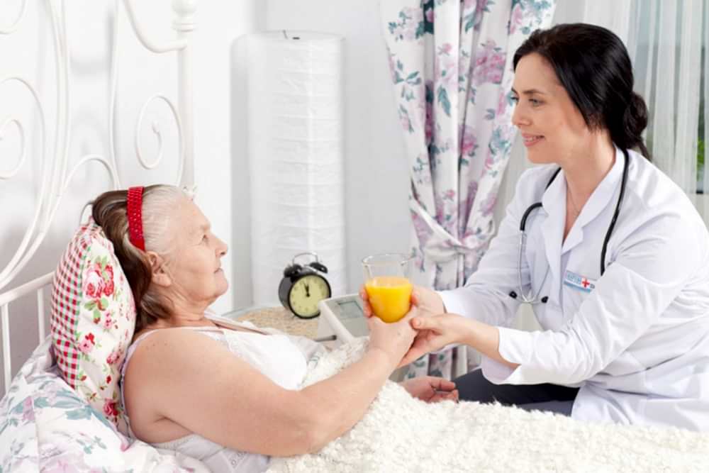 уход за пожилыми в Алматы